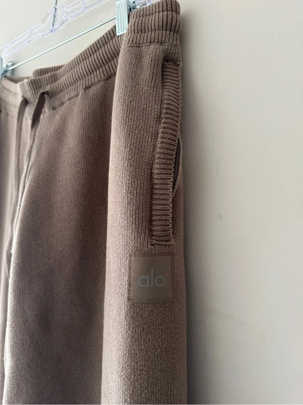 Alo‎ Brown Scholar Straight Leg Sweatpants